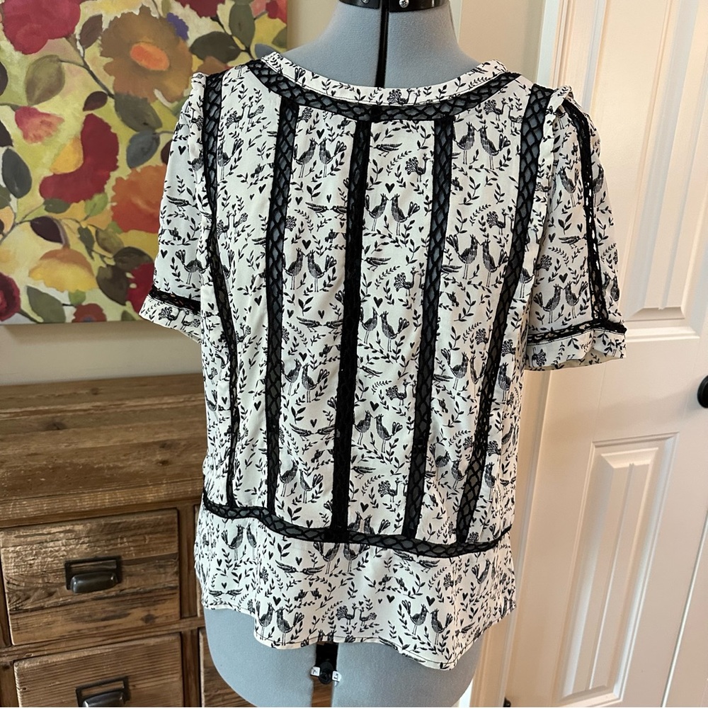 Meadow Rue Anthropologie Blouse Sweet Bird Print  M